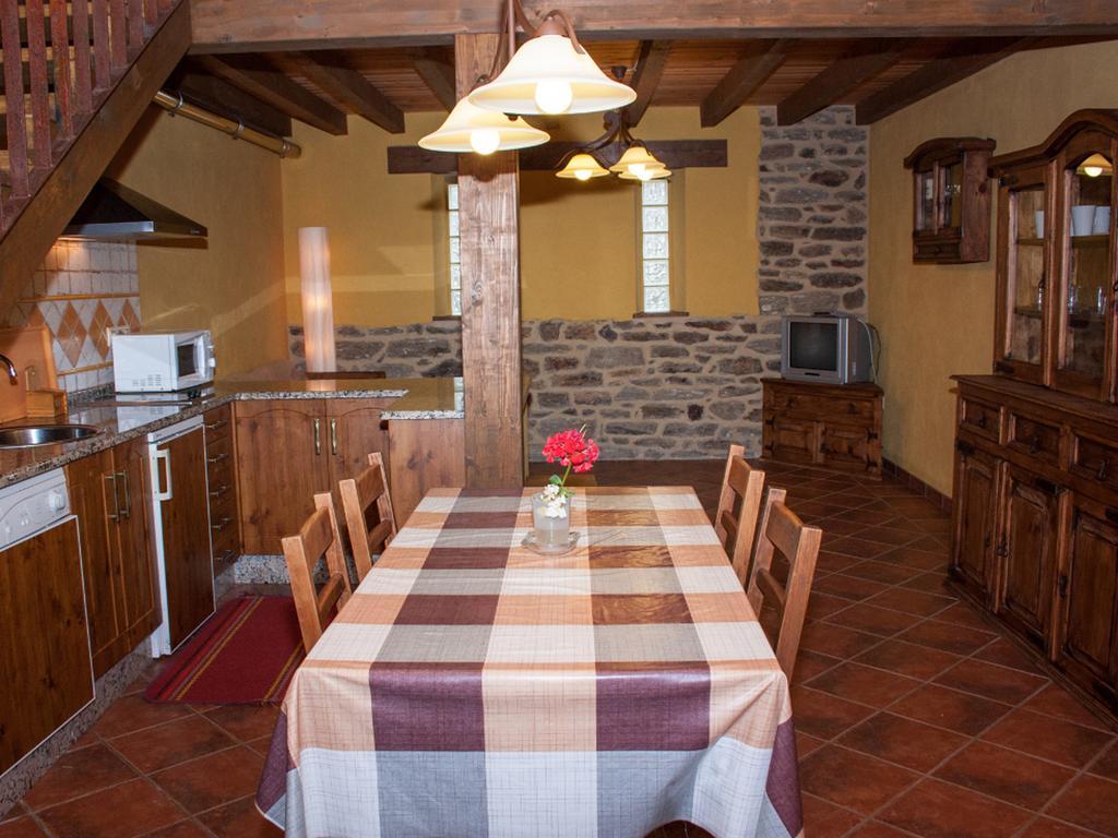 Casa Rural El Trubio Vigo de Sanabria الغرفة الصورة